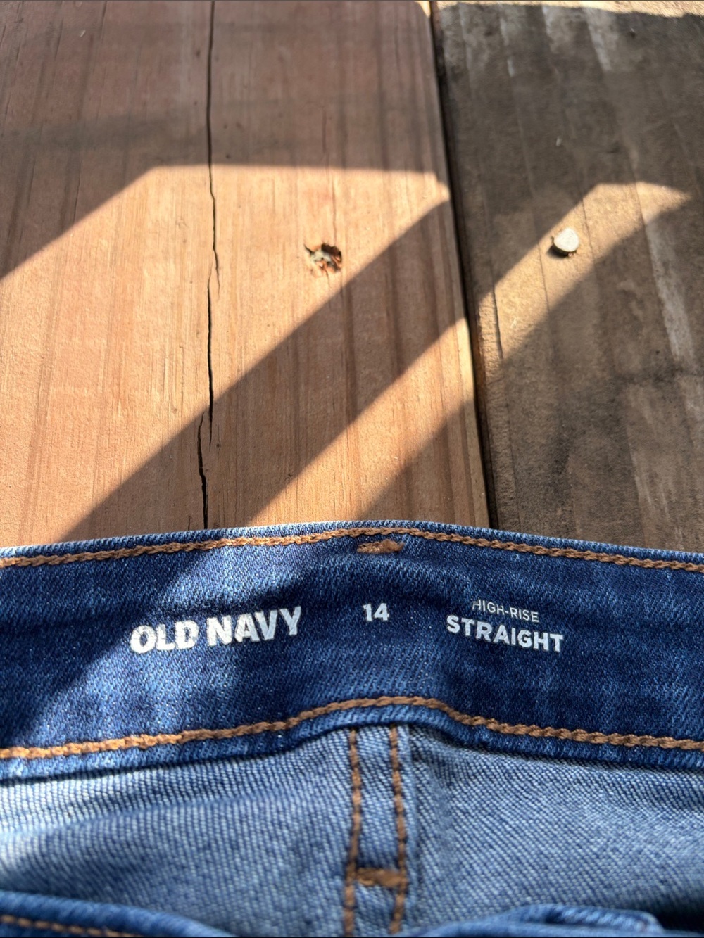 Old Navy Women's Indigo Skinny Jeans - Picture 2 of 3